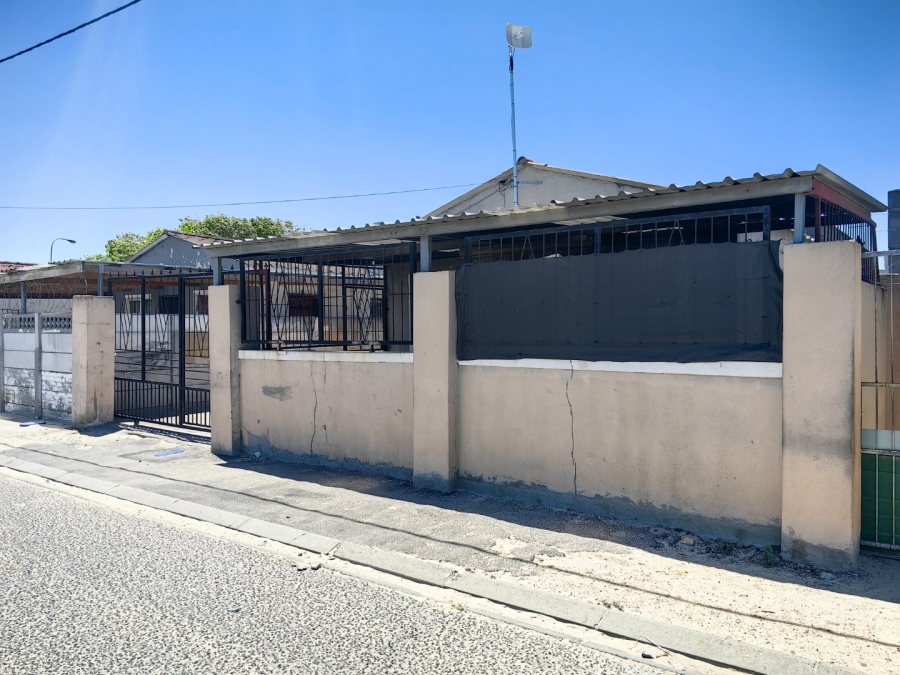 5 Bedroom Property for Sale in Eindhoven Western Cape